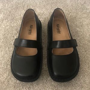 Alegria Mary Jane Leather Shoe
